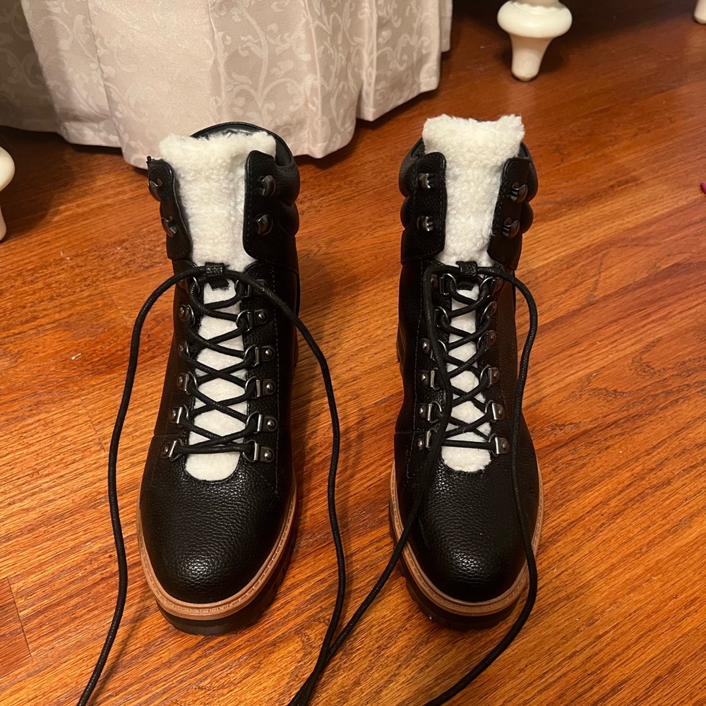 Never worn Marc Fisher Izzie Cold Weather Boots. Size 7.5